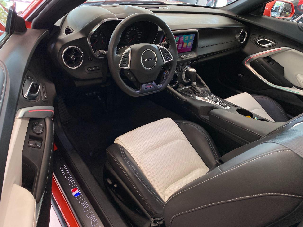 2019 Chevrolet Camaro 2SS 6.2L V8+2 ToneCooled Leather+Roof+CLEAN CARFAX - Photo #18