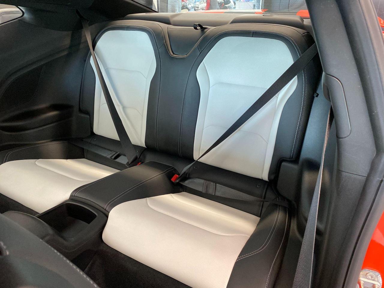 2019 Chevrolet Camaro 2SS 6.2L V8+2 ToneCooled Leather+Roof+CLEAN CARFAX - Photo #24
