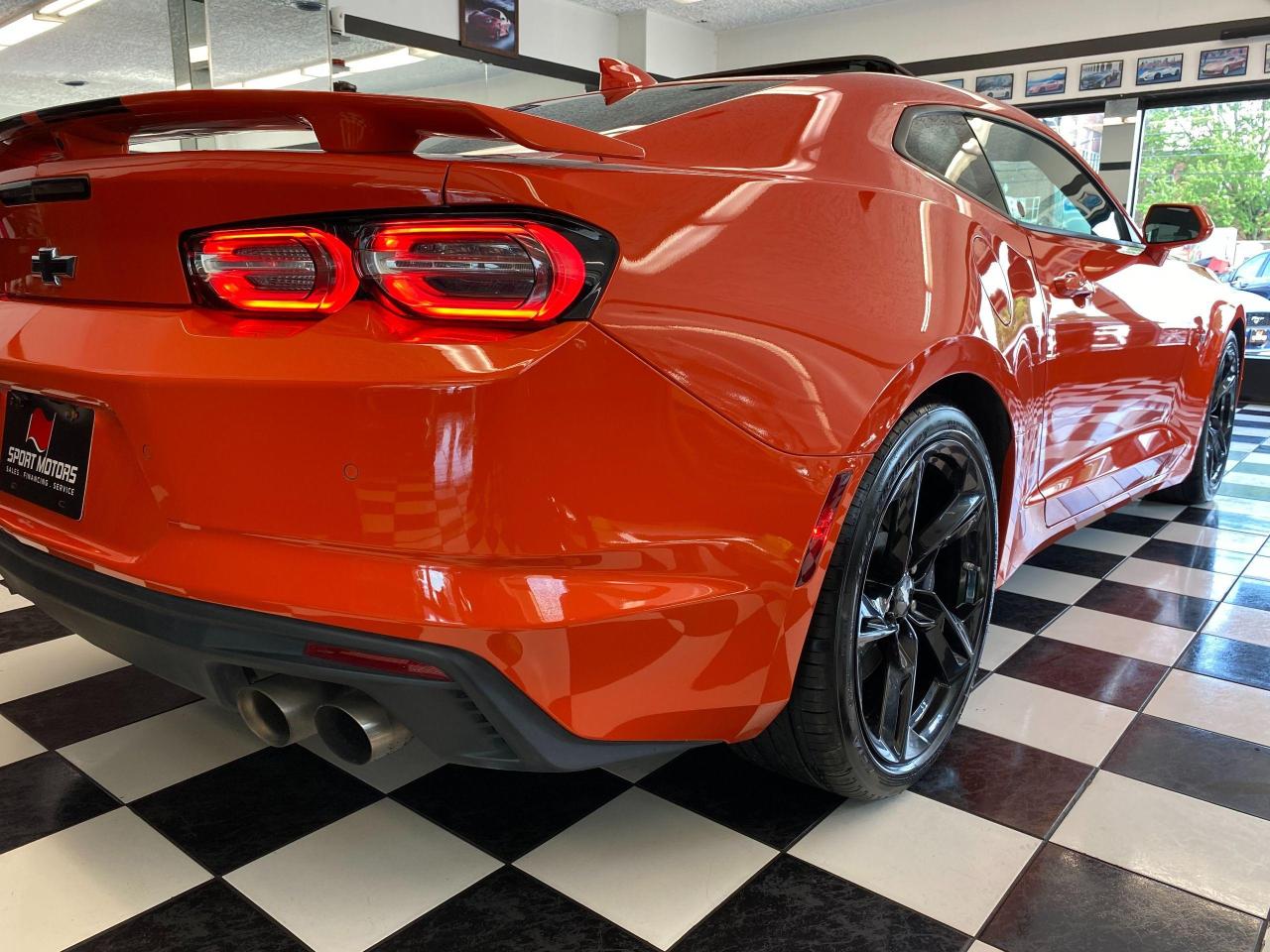 2019 Chevrolet Camaro 2SS 6.2L V8+2 ToneCooled Leather+Roof+CLEAN CARFAX - Photo #51