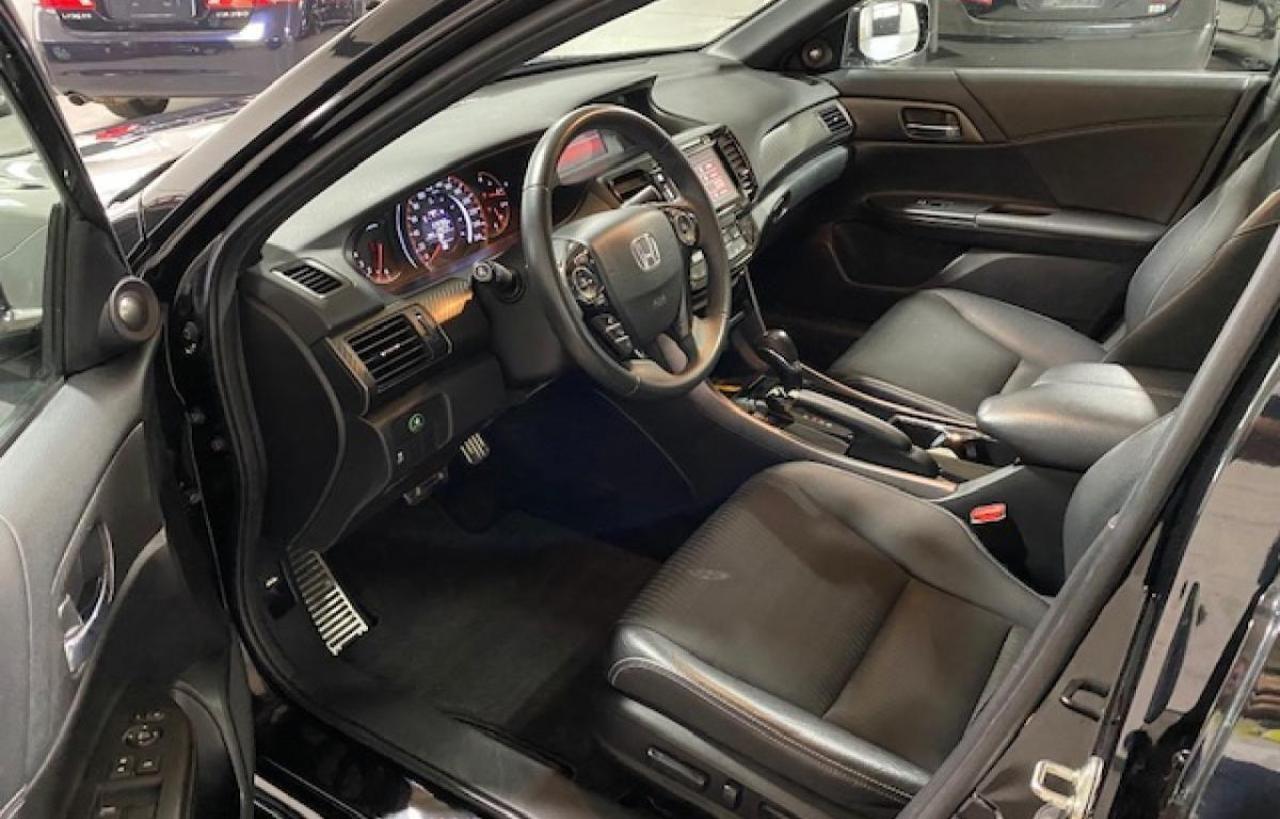 2016 Honda Accord Sport Photo4