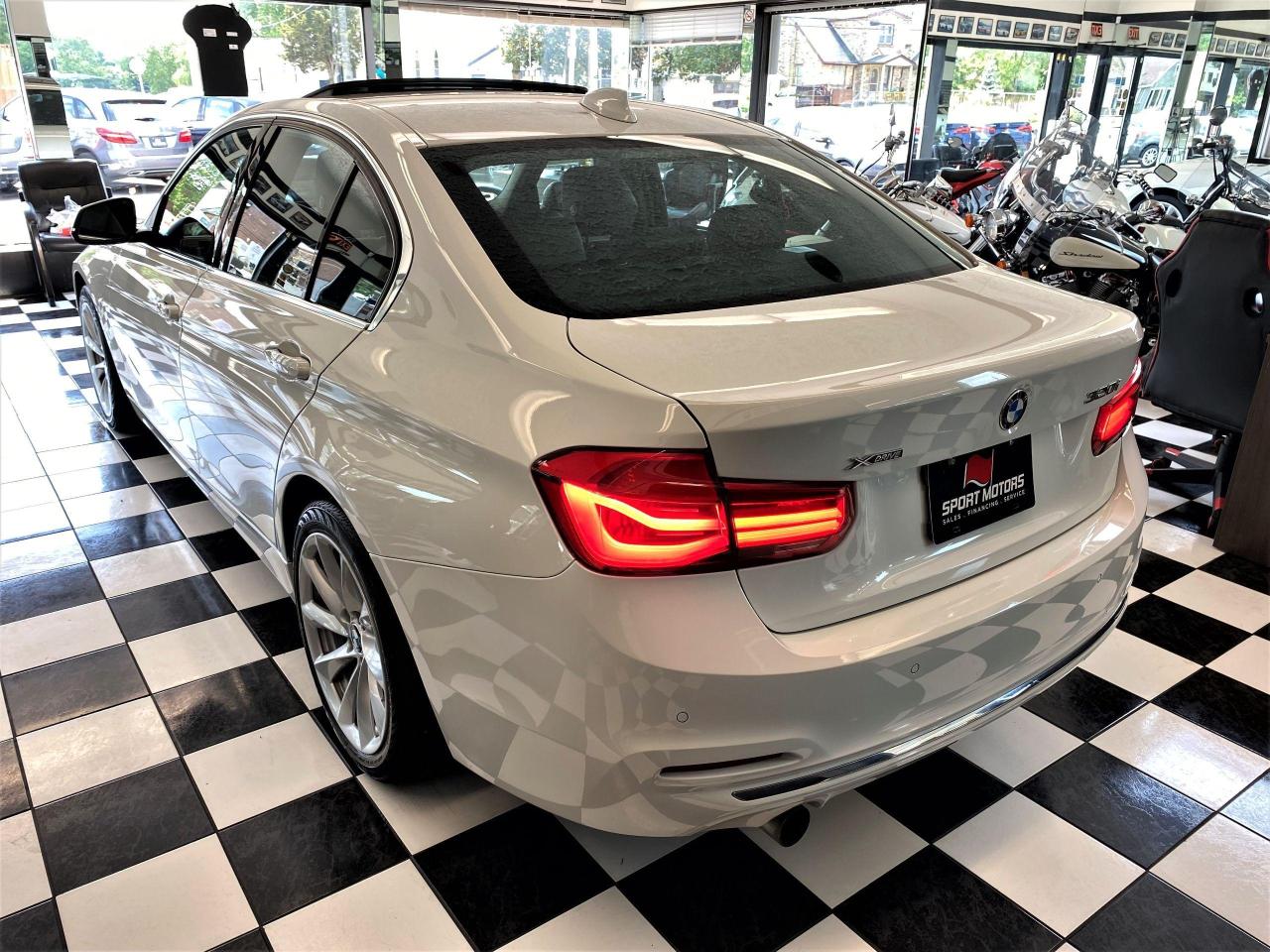 2017 BMW 3 Series 320i xDrive+Camera+GPS+Sensors+Roof+CLEAN CARFAX - Photo #2