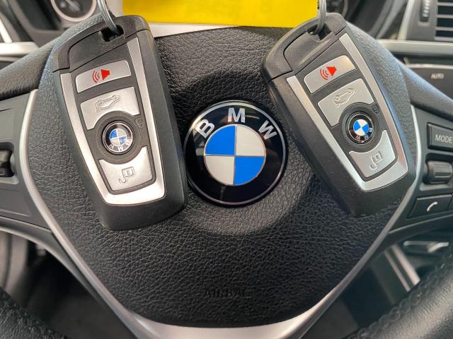 2017 BMW 3 Series 320i xDrive+Camera+GPS+Sensors+Roof+CLEAN CARFAX Photo16