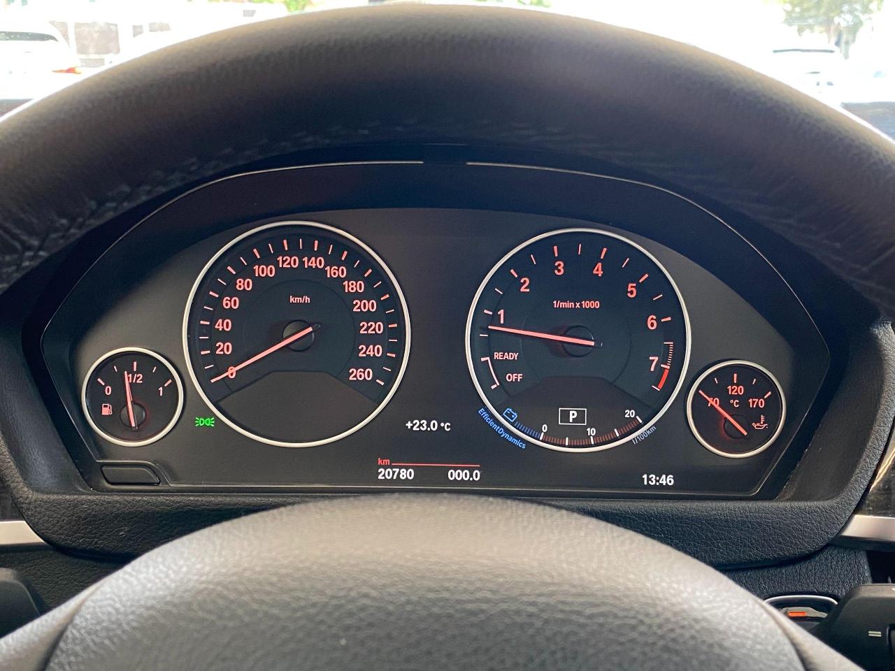 2017 BMW 3 Series 320i xDrive+Camera+GPS+Sensors+Roof+CLEAN CARFAX - Photo #17