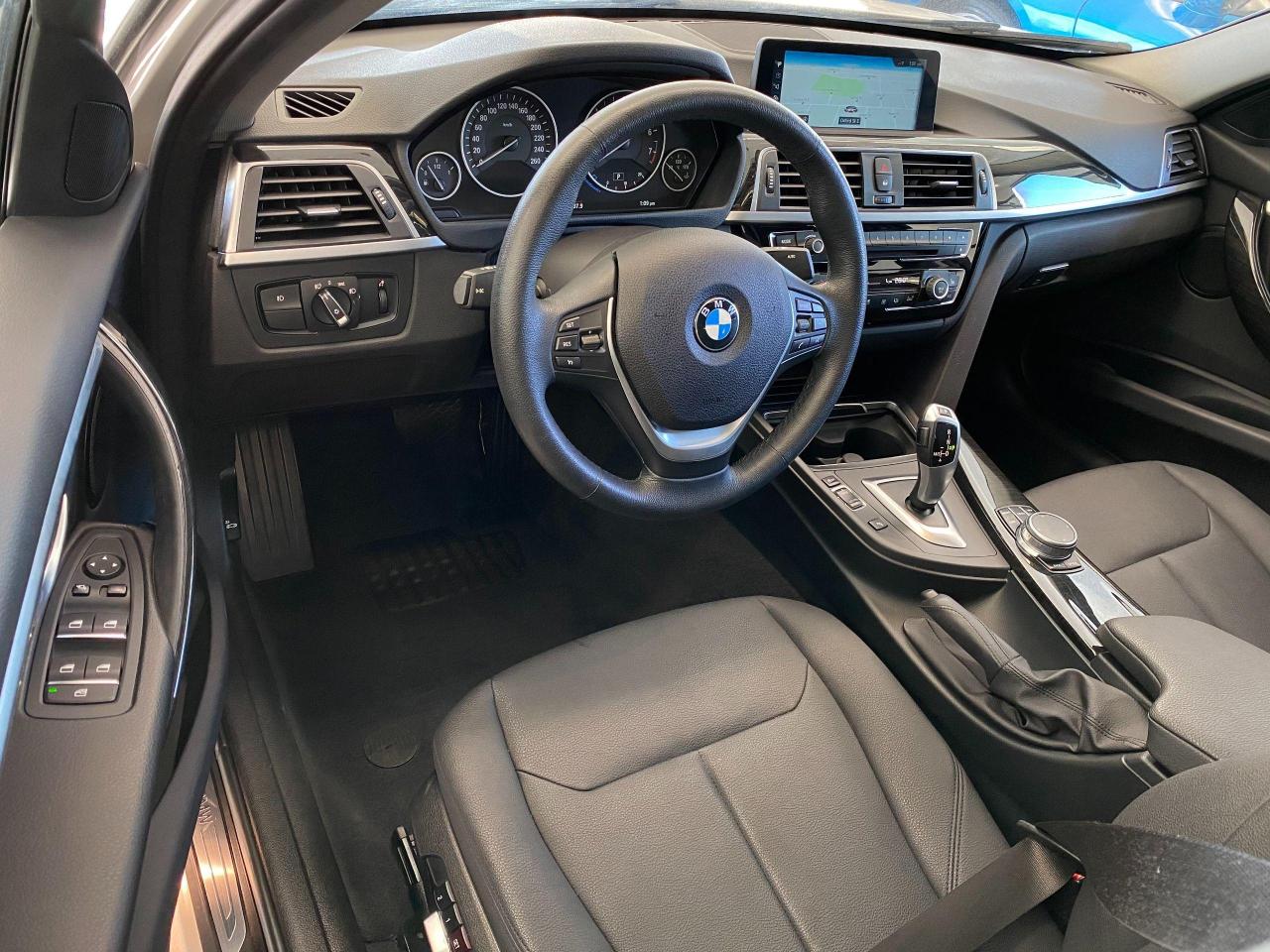 2017 BMW 3 Series 320i xDrive+Camera+GPS+Sensors+Roof+CLEAN CARFAX - Photo #18