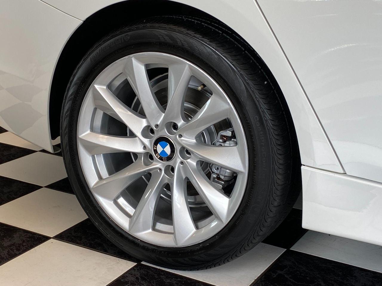 2017 BMW 3 Series 320i xDrive+Camera+GPS+Sensors+Roof+CLEAN CARFAX - Photo #62