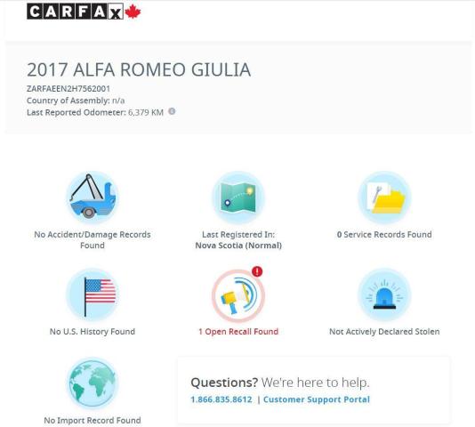2017 Alfa Romeo Giulia Ti AWD+Camera+GPS+Lane Departure+Roof+CLEAN CARFAX Photo12