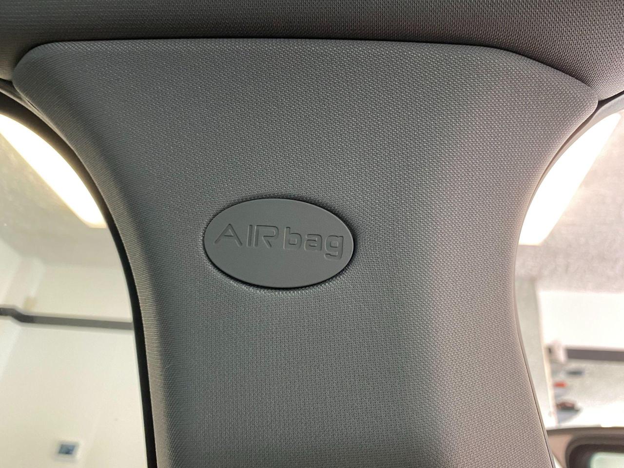 2017 Alfa Romeo Giulia Ti AWD+Camera+GPS+Lane Departure+Roof+CLEAN CARFAX - Photo #49