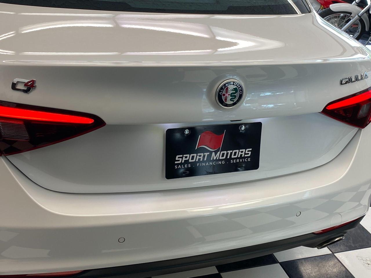 2017 Alfa Romeo Giulia Ti AWD+Camera+GPS+Lane Departure+Roof+CLEAN CARFAX Photo144