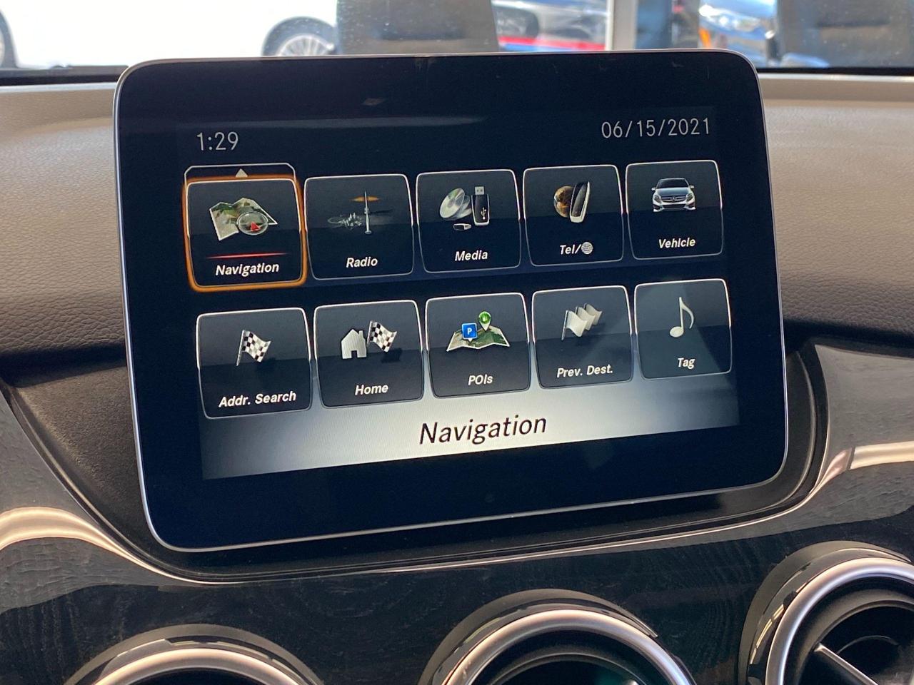 2017 Mercedes-Benz B-Class B250 4MATIC AWD+Camera+ApplePlay+Roof+CLEAN CARFAX - Photo #33