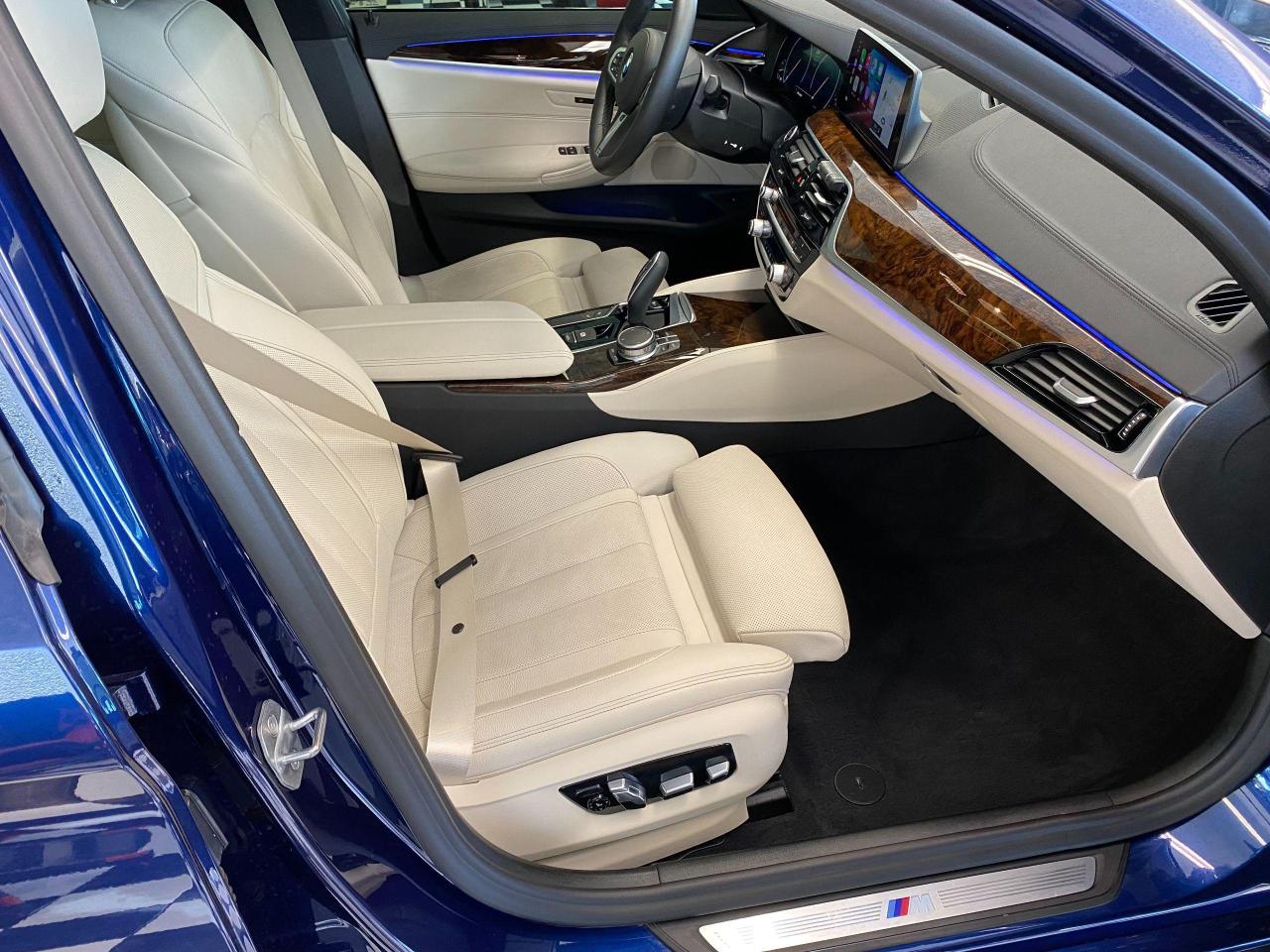 2019 BMW 5 Series 530i xDrive+AdaptiveCruise+CooledSeats+CLEANCARFAX Photo96