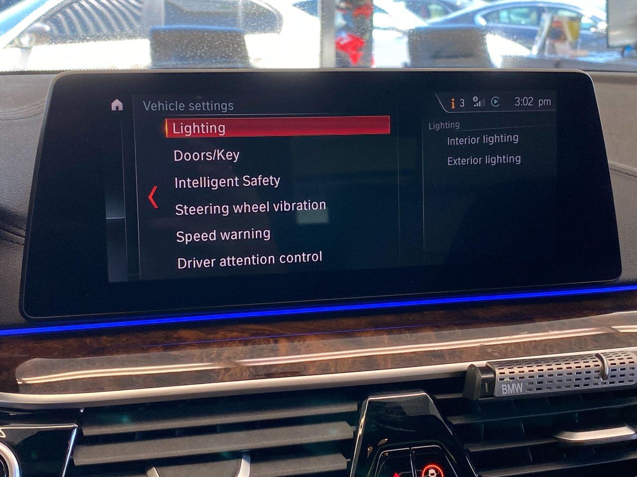 2019 BMW 5 Series 530i xDrive+AdaptiveCruise+CooledSeats+CLEANCARFAX - Photo #32