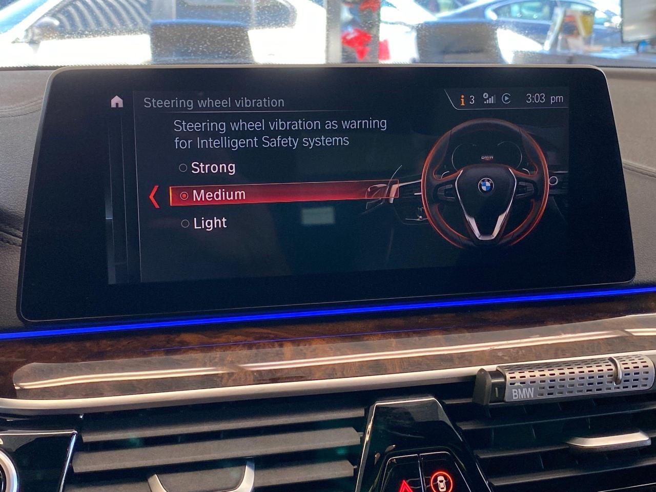 2019 BMW 5 Series 530i xDrive+AdaptiveCruise+CooledSeats+CLEANCARFAX - Photo #36