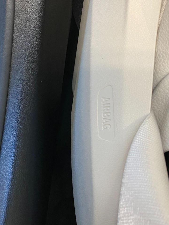 2019 BMW 5 Series 530i xDrive+AdaptiveCruise+CooledSeats+CLEANCARFAX - Photo #54