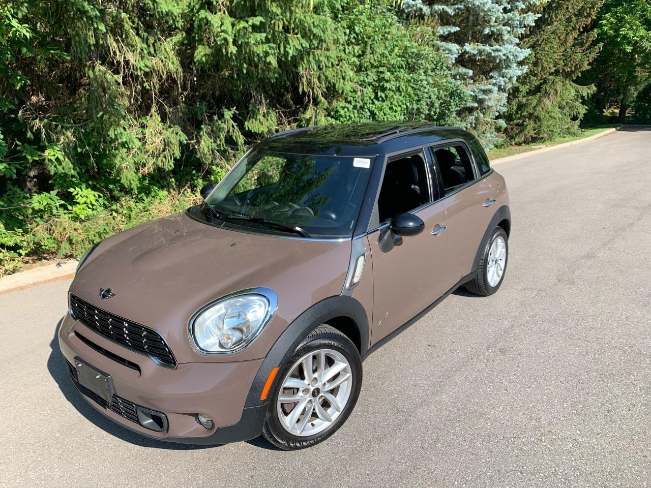2011 MINI Cooper Countryman "S"-ALL4  (ALL WHEEL DRIVE) - ONLY 90,481 KMS.!!! Photo2