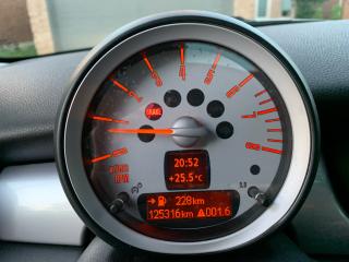 2007 MINI Cooper ONLY 125,316KMS! 6 SPEED!! - Photo #9