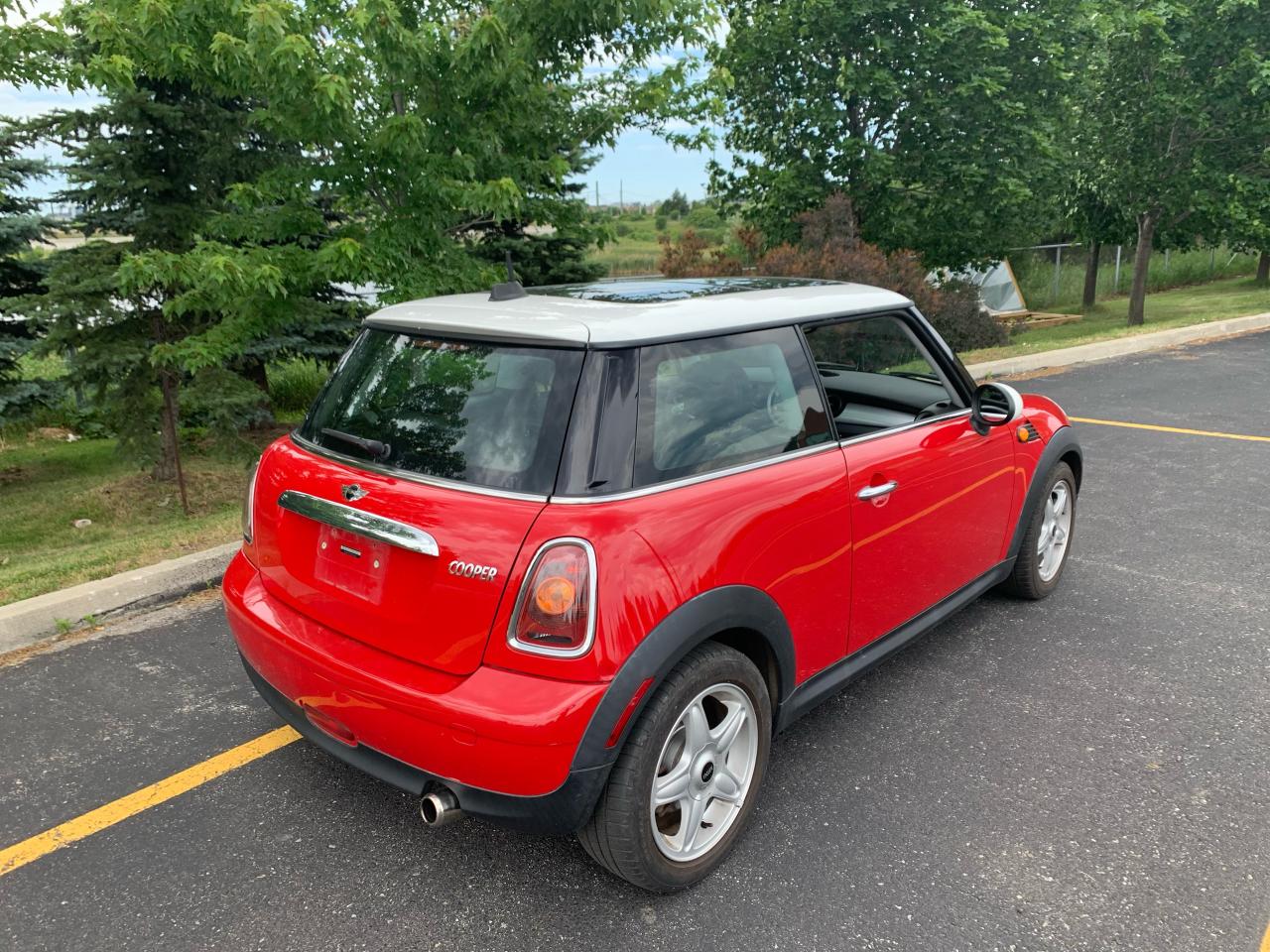 2007 MINI Cooper ONLY 125,316KMS! 6 SPEED!! - Photo #2