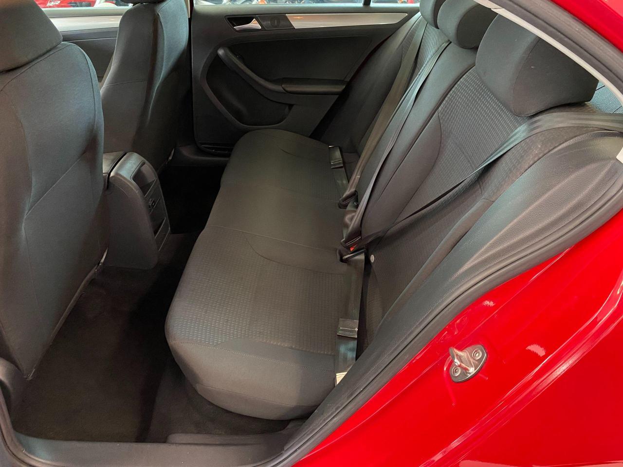 2016 Volkswagen Jetta Trendline+Camera+Heated Seats+New Brakes+Alloys+AC - Photo #23
