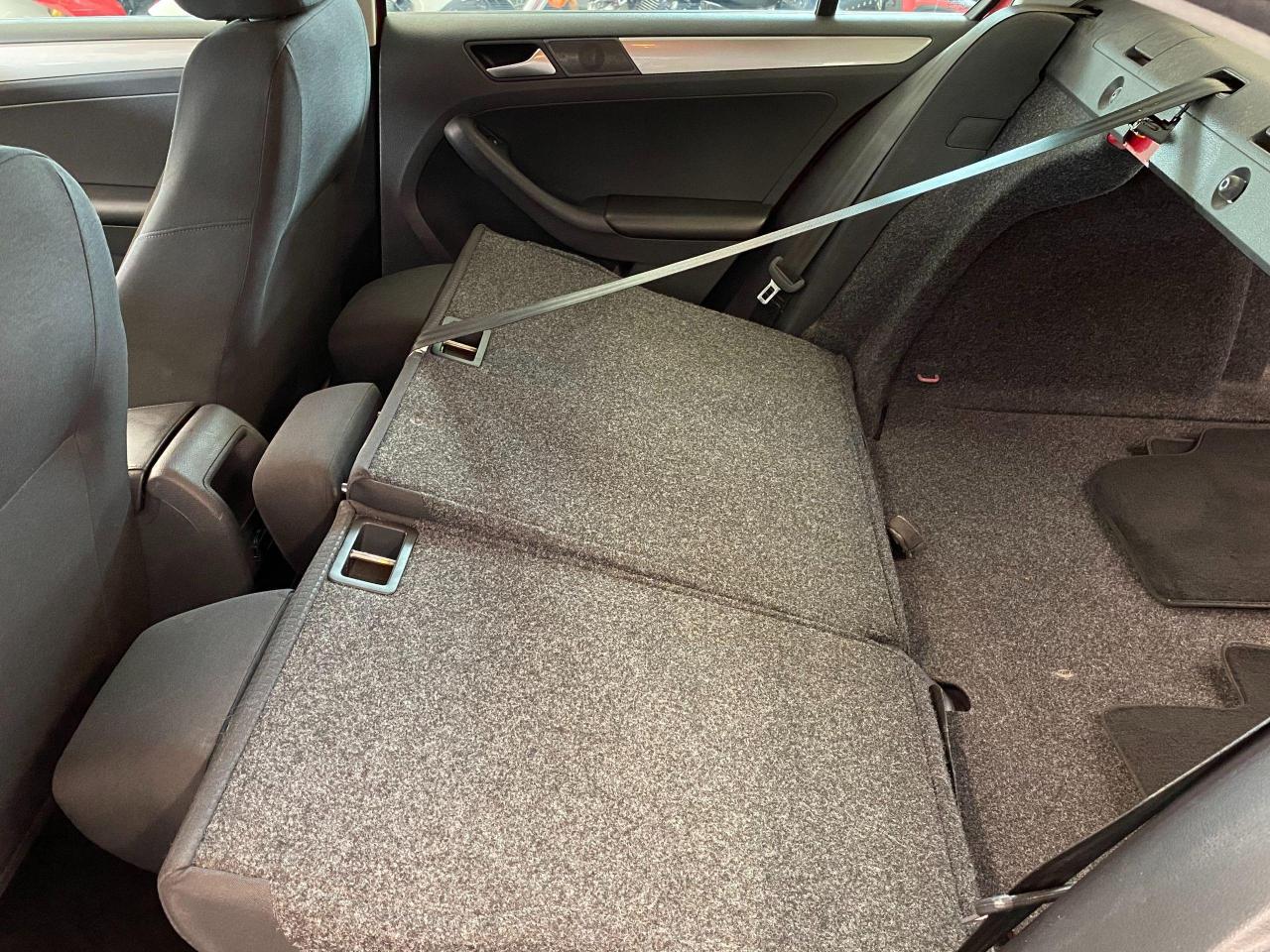 2016 Volkswagen Jetta Trendline+Camera+Heated Seats+New Brakes+Alloys+AC - Photo #25