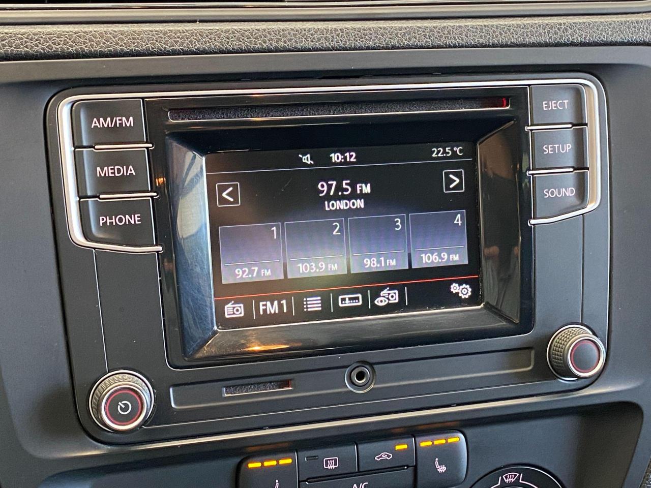 2016 Volkswagen Jetta Trendline+Camera+Heated Seats+New Brakes+Alloys+AC - Photo #29