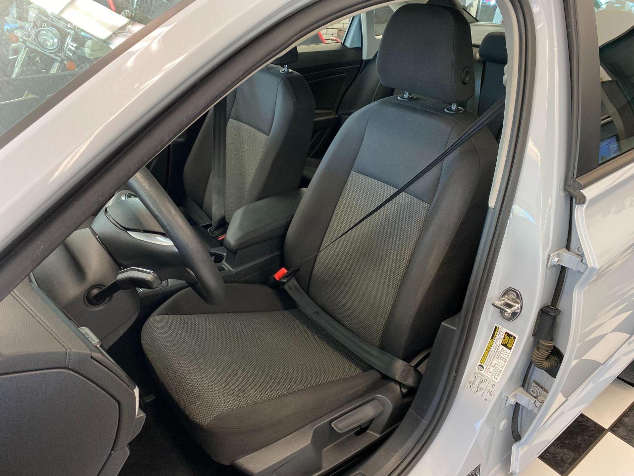 2019 Volkswagen Jetta Comfortline+ApplePlay+Camera+A/C+CLEAN CARFAX Photo86