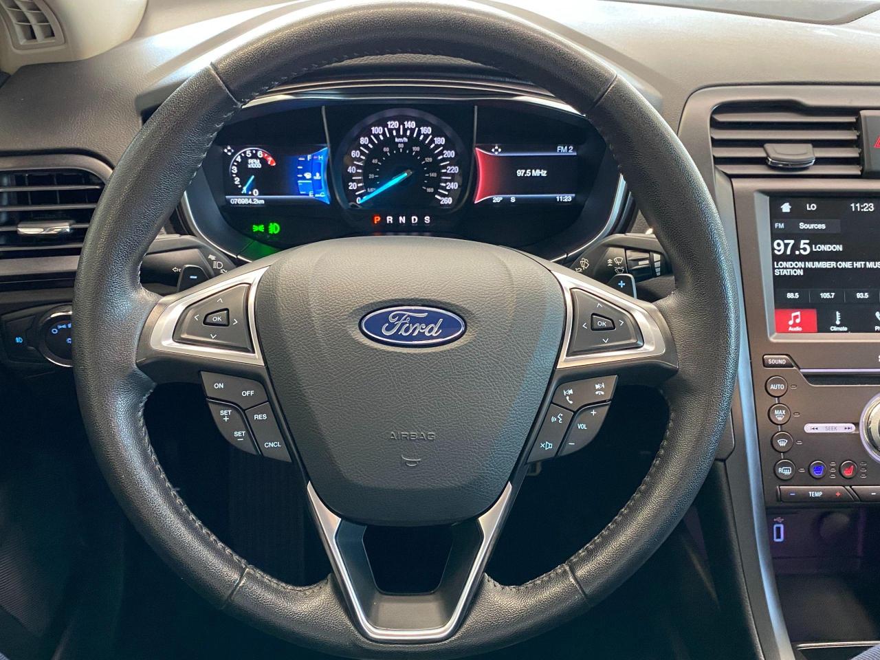 2018 Ford Fusion Titanium AWD+Cooled Leather+ApplePlay+CLEAN CARFAX - Photo #9