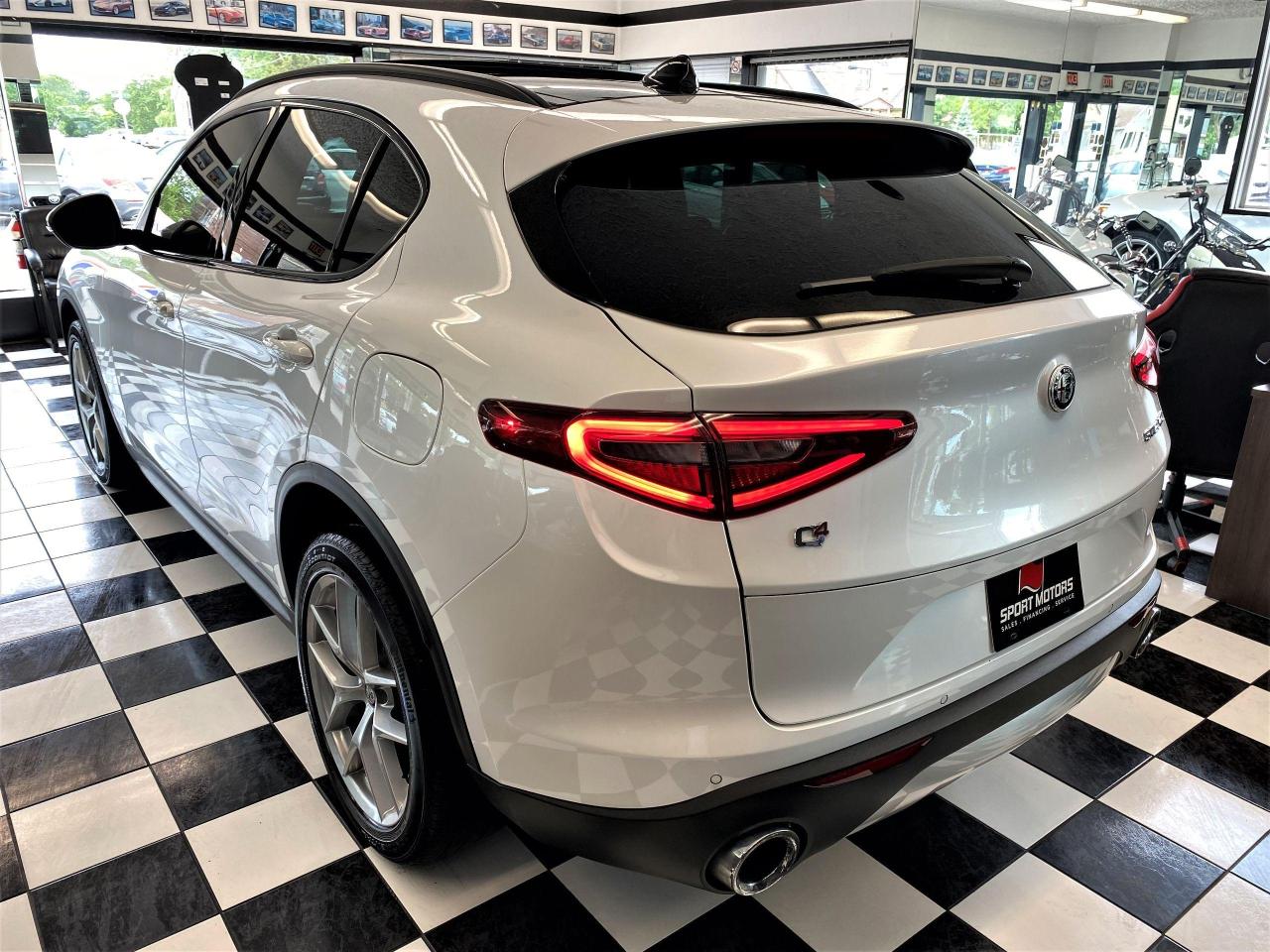 2018 Alfa Romeo Stelvio Ti Sport AWD+Assist PKG2+Roof+GPS+CLEAN CARFAX - Photo #2