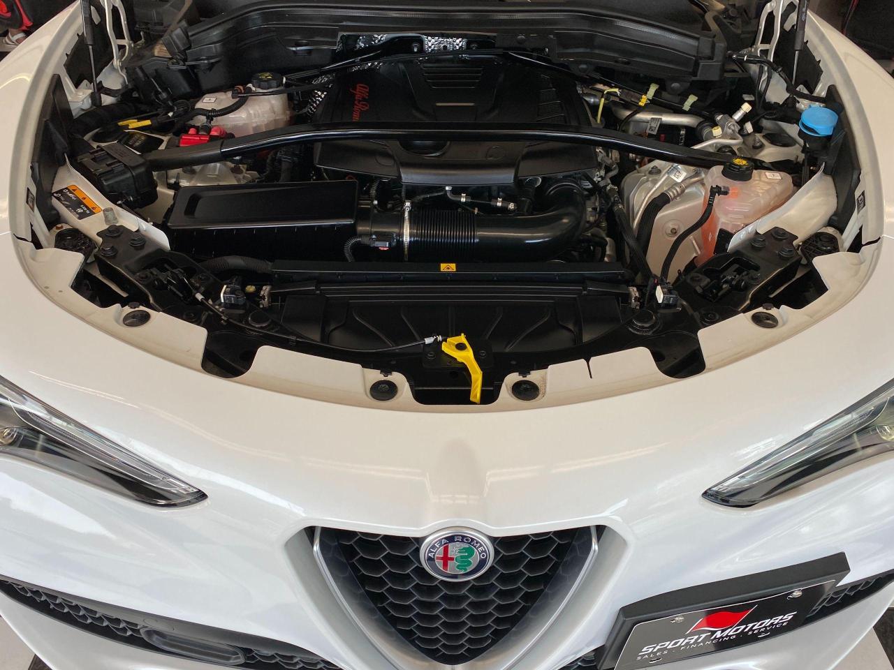 2018 Alfa Romeo Stelvio Ti Sport AWD+Assist PKG2+Roof+GPS+CLEAN CARFAX - Photo #7