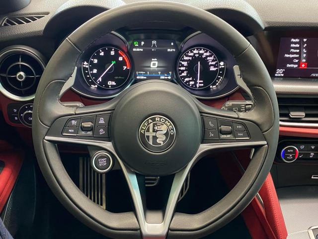 2018 Alfa Romeo Stelvio Ti Sport AWD+Assist PKG2+Roof+GPS+CLEAN CARFAX Photo9