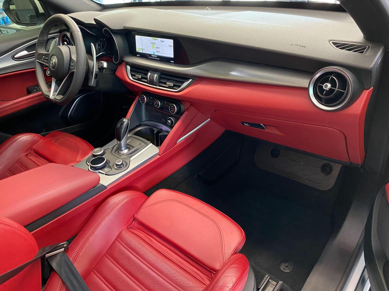 2018 Alfa Romeo Stelvio Ti Sport AWD+Assist PKG2+Roof+GPS+CLEAN CARFAX - Photo #21