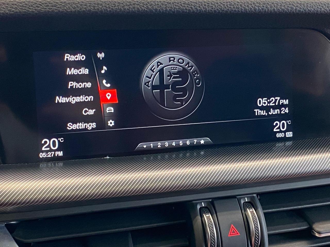 2018 Alfa Romeo Stelvio Ti Sport AWD+Assist PKG2+Roof+GPS+CLEAN CARFAX - Photo #31