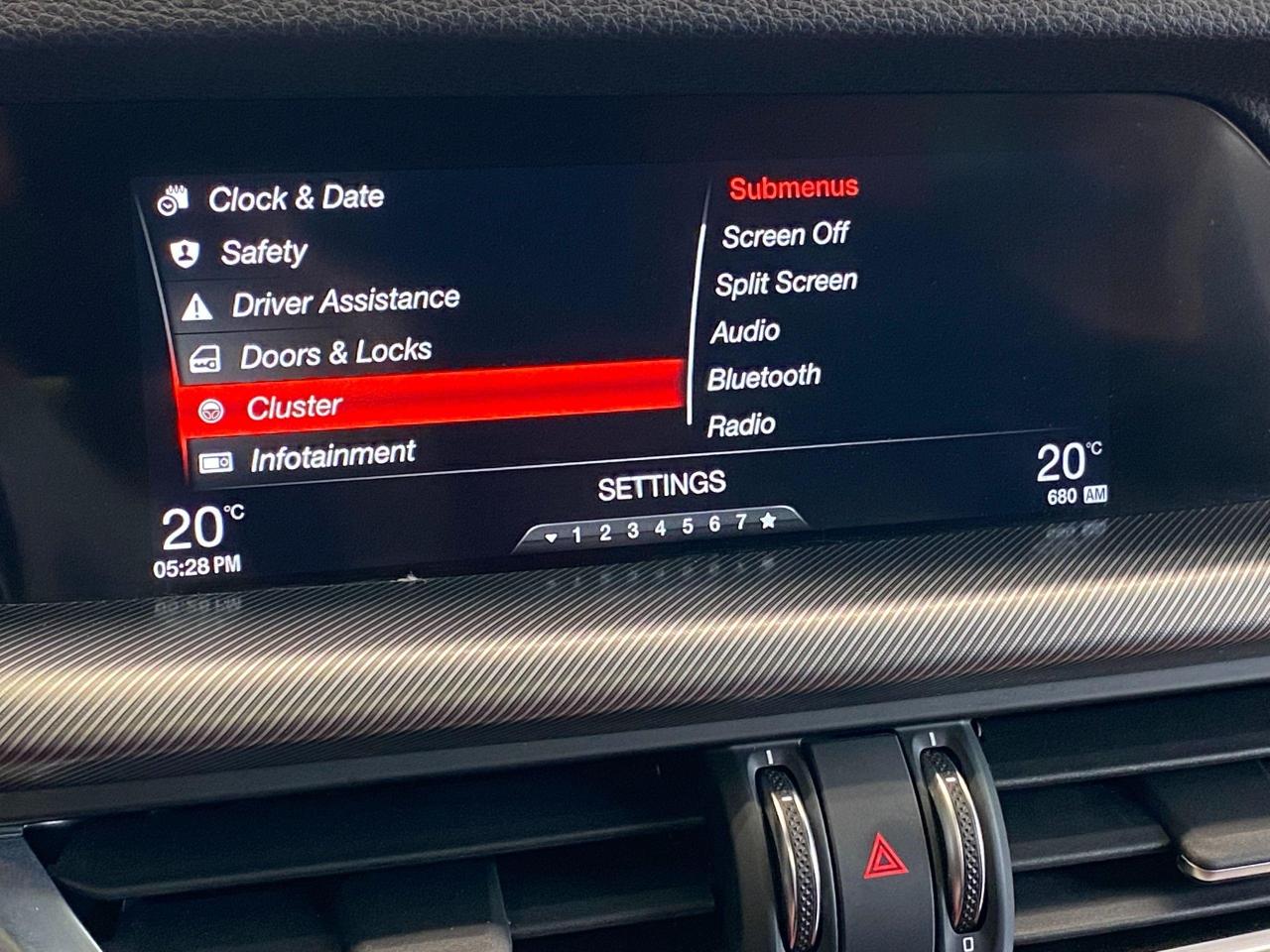 2018 Alfa Romeo Stelvio Ti Sport AWD+Assist PKG2+Roof+GPS+CLEAN CARFAX - Photo #42