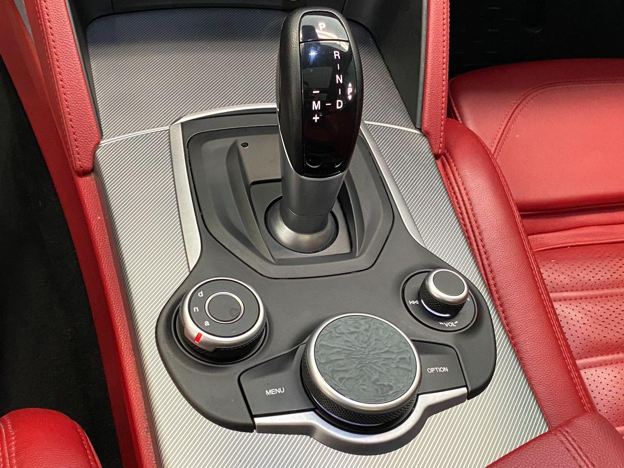 2018 Alfa Romeo Stelvio Ti Sport AWD+Assist PKG2+Roof+GPS+CLEAN CARFAX - Photo #48