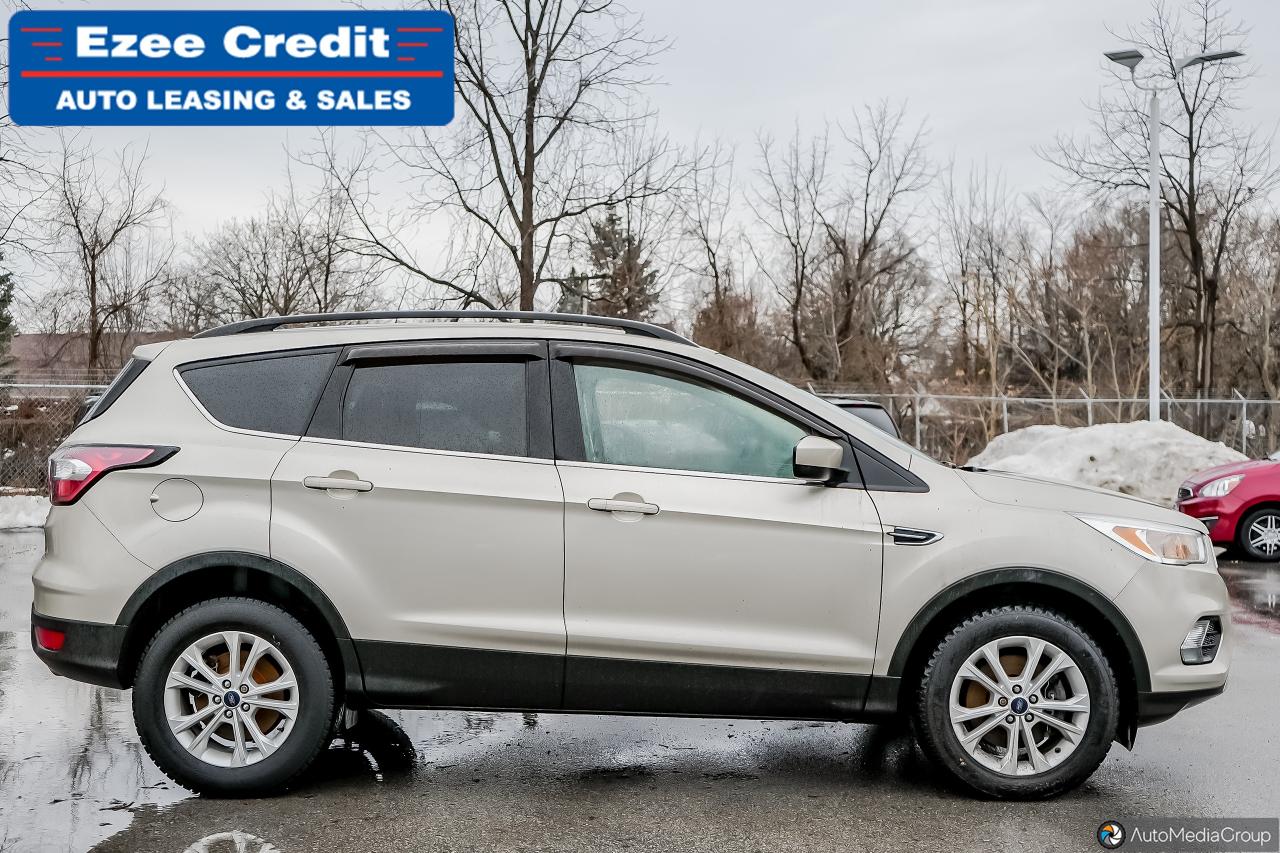 2018 Ford Escape SE Photo2