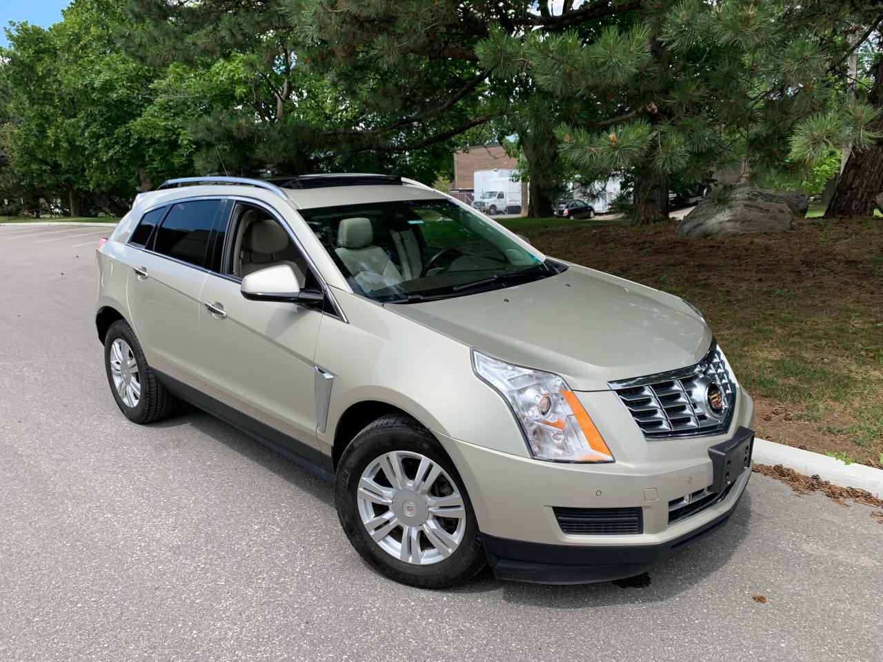 2015 Cadillac SRX LUXURY-ONLY 31,474 KMS!! 1 SENIOR OWNER! NO CLAIMS - Photo #1