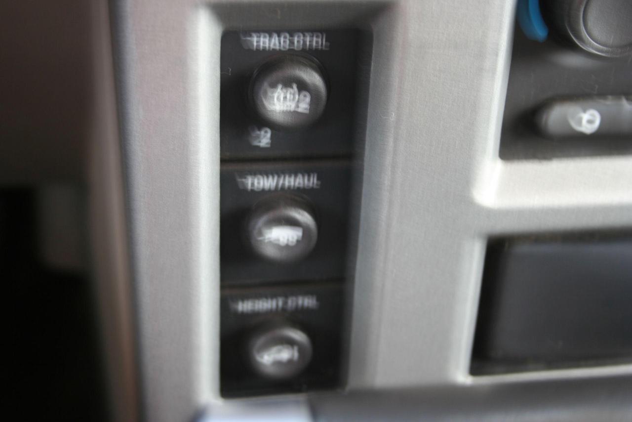 2003 Hummer H2  Photo