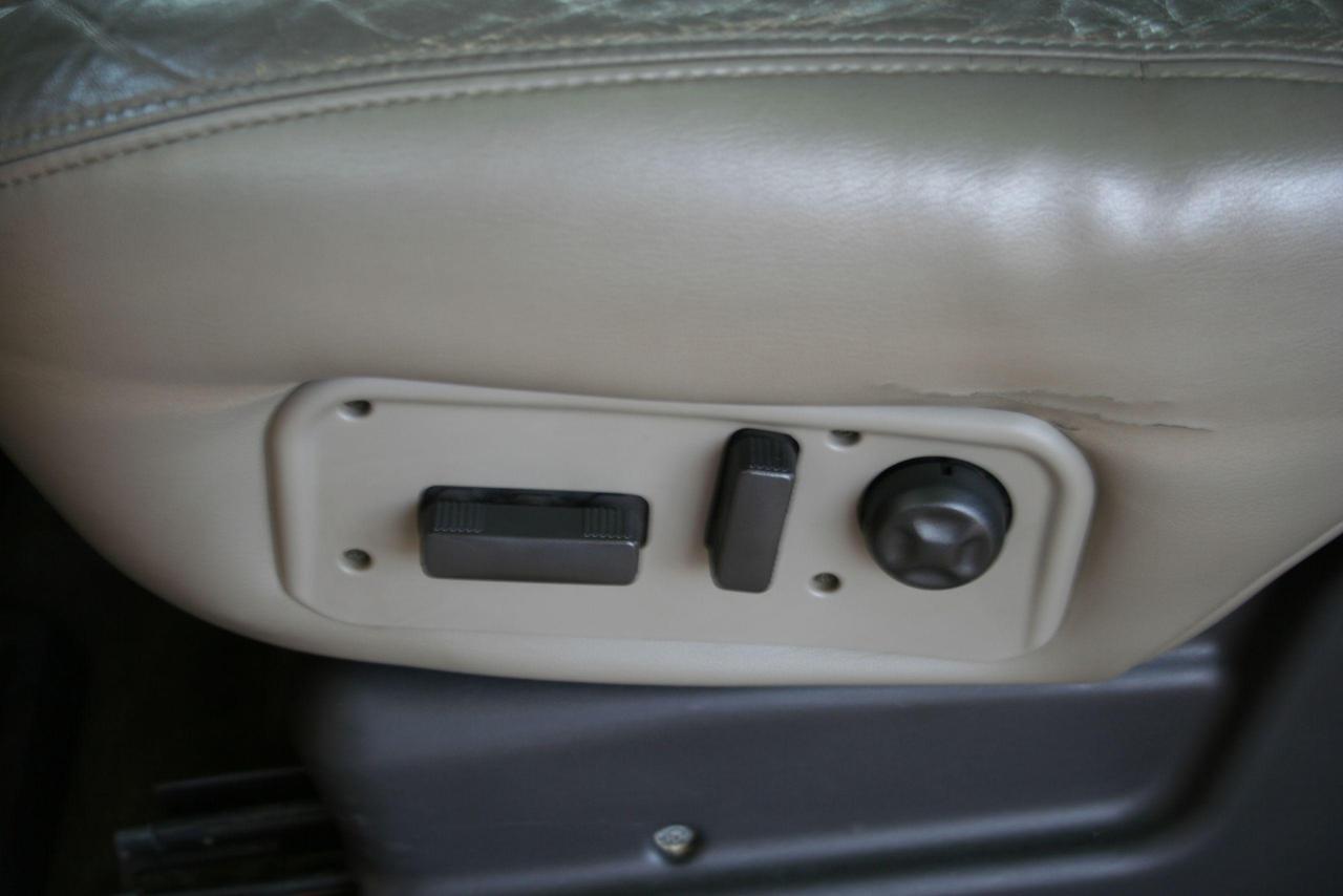 2003 Hummer H2  Photo