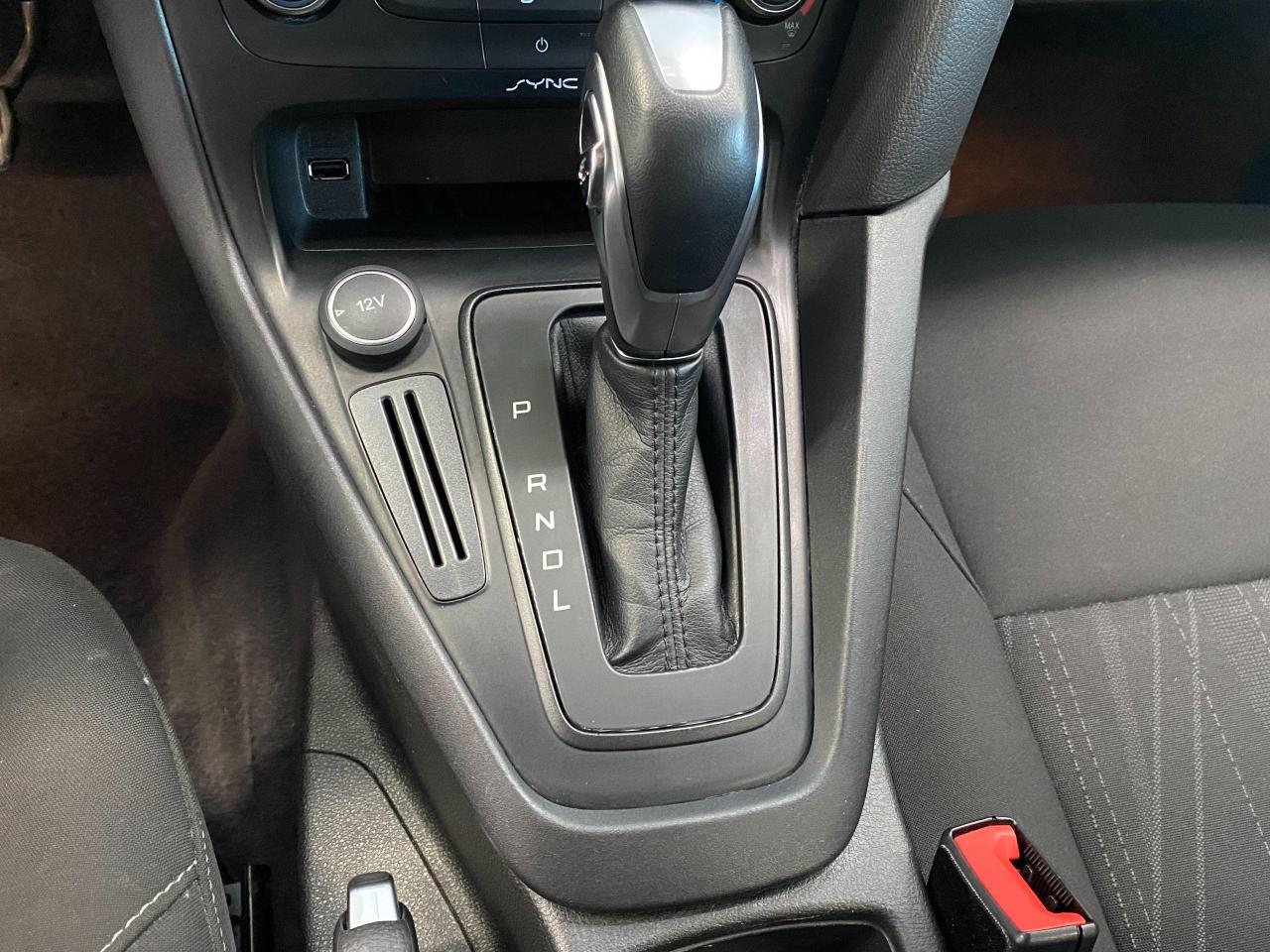 2016 Ford Focus SE+Camera+Bluetooth+A/C+Cruise+CLEAN CARFAX Photo29