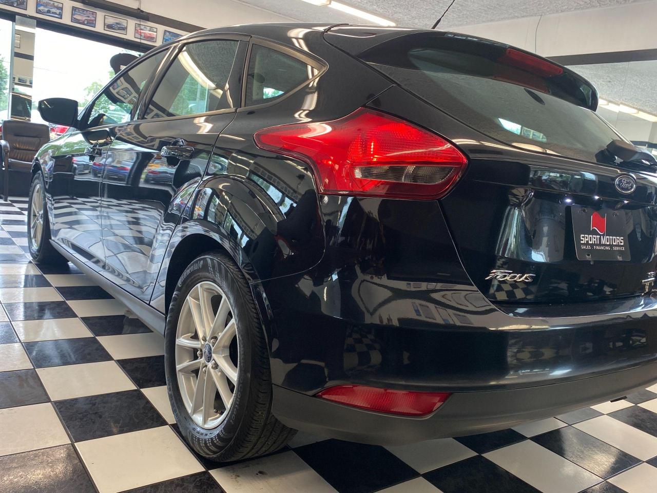 2016 Ford Focus SE+Camera+Bluetooth+A/C+Cruise+CLEAN CARFAX - Photo #32