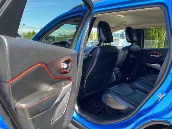 2018 Jeep Cherokee Trailhawk Leather Plus - Photo #12