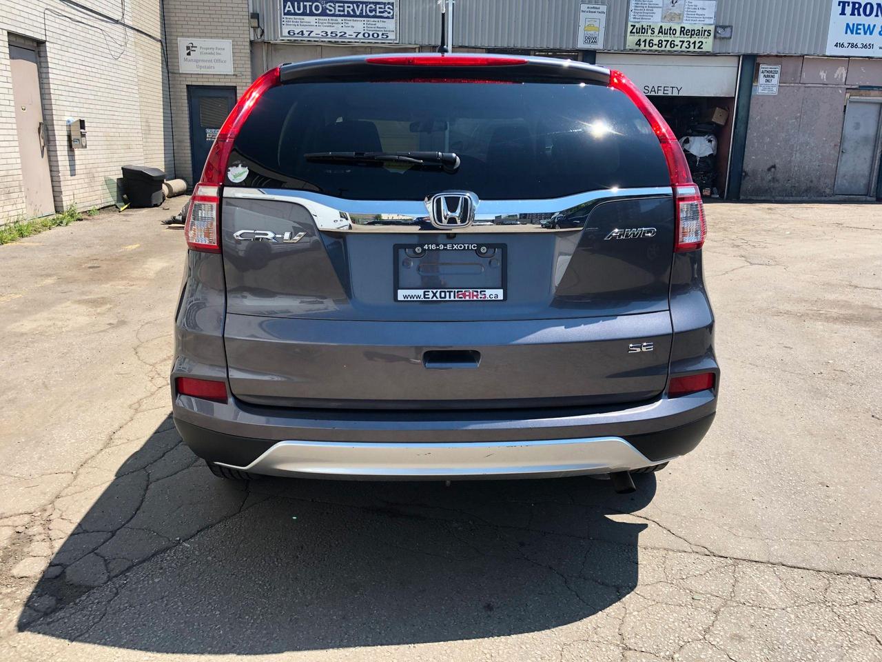 2016 Honda CR-V SE AWD • Push Button Start • No Accidents Photo