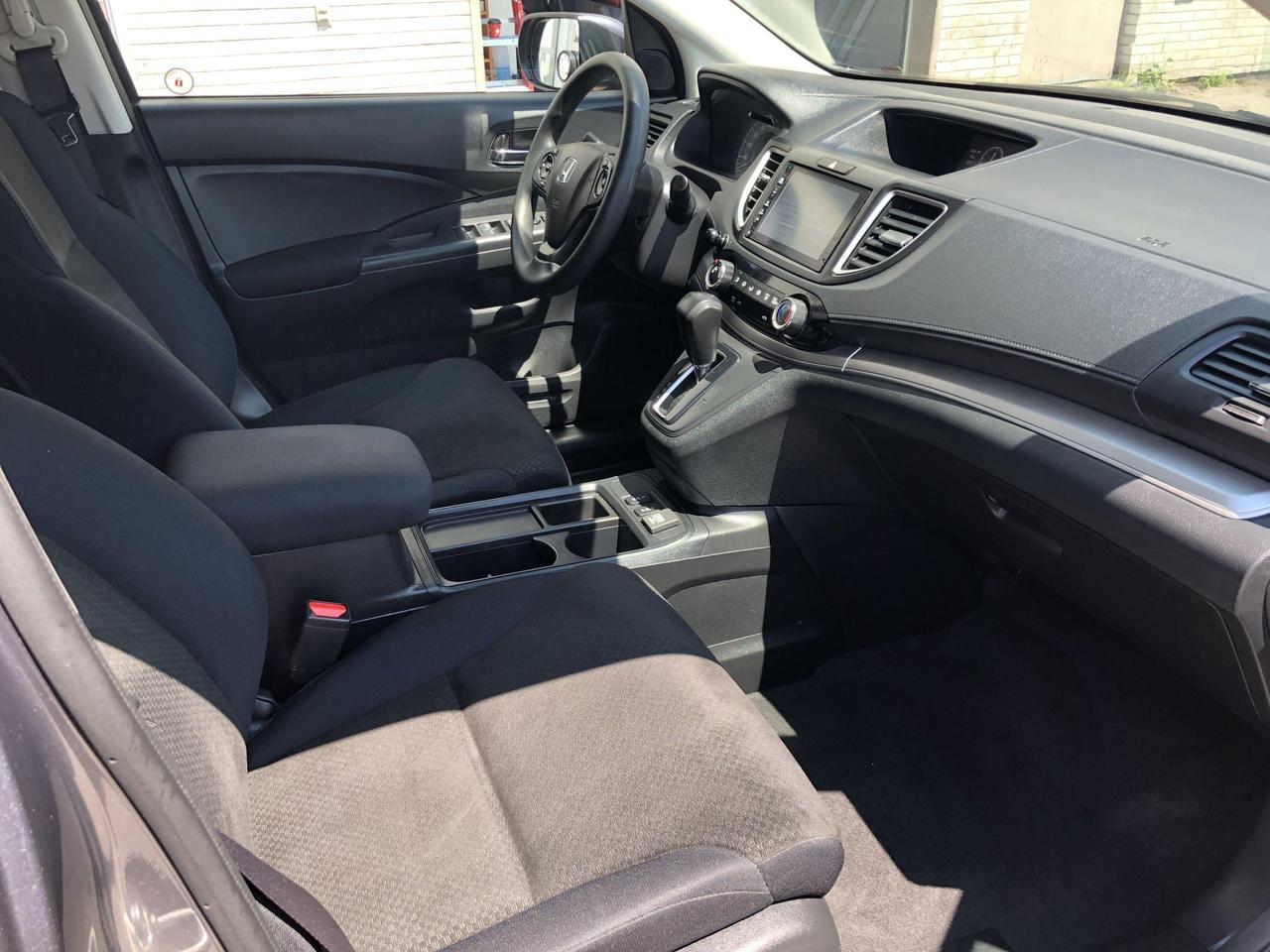 2016 Honda CR-V SE AWD • Push Button Start • No Accidents Photo