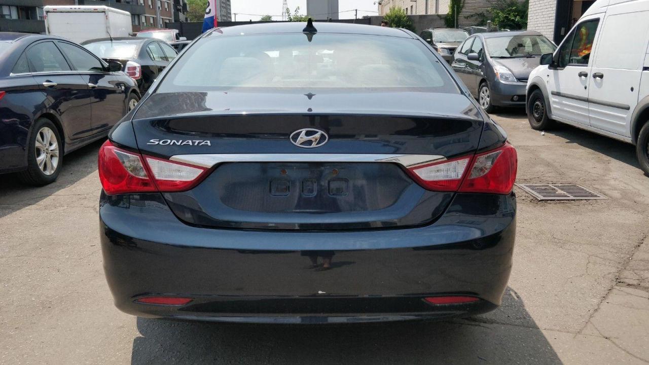 2013 Hyundai Sonata GL •  Auto • A/C • As Traded Special - Photo #2