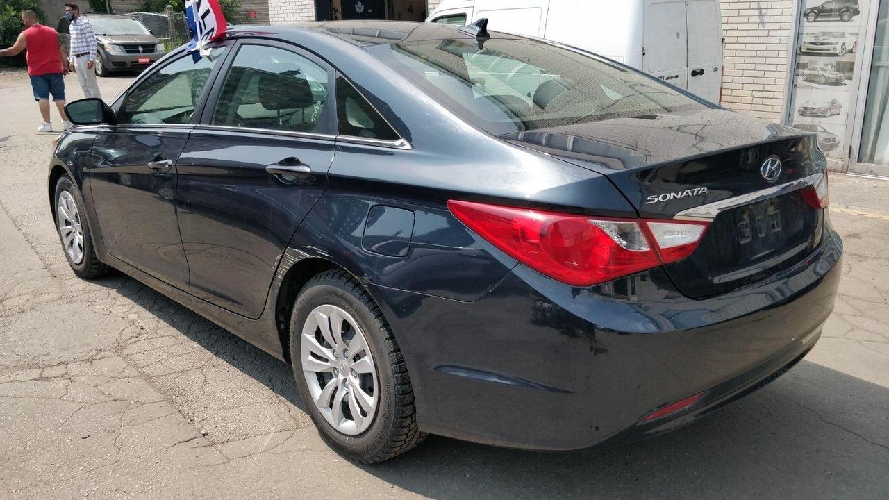 2013 Hyundai Sonata GL •  Auto • A/C • As Traded Special - Photo #3