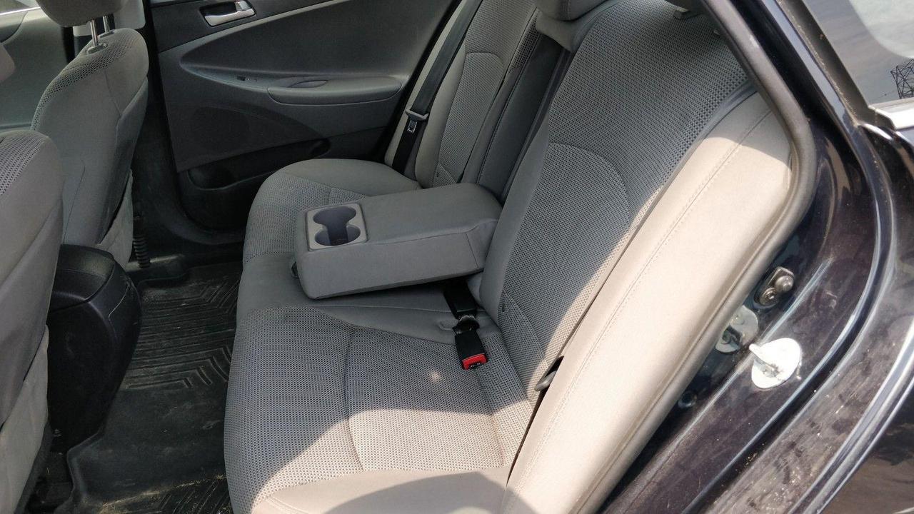2013 Hyundai Sonata GL •  Auto • A/C • As Traded Special Photo