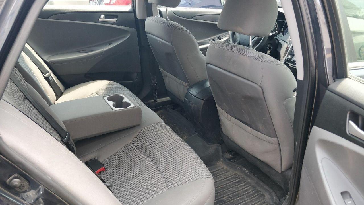 2013 Hyundai Sonata GL •  Auto • A/C • As Traded Special Photo