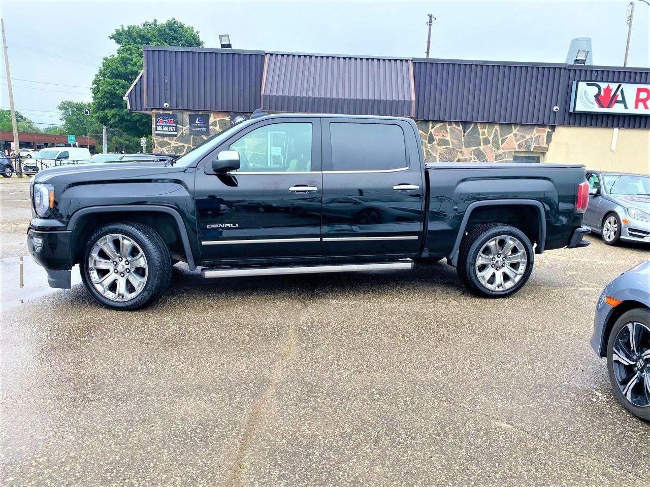 2018 GMC Sierra 1500 4WD Crew Cab 143.5" Denali beige Leather No Accide - Photo #5