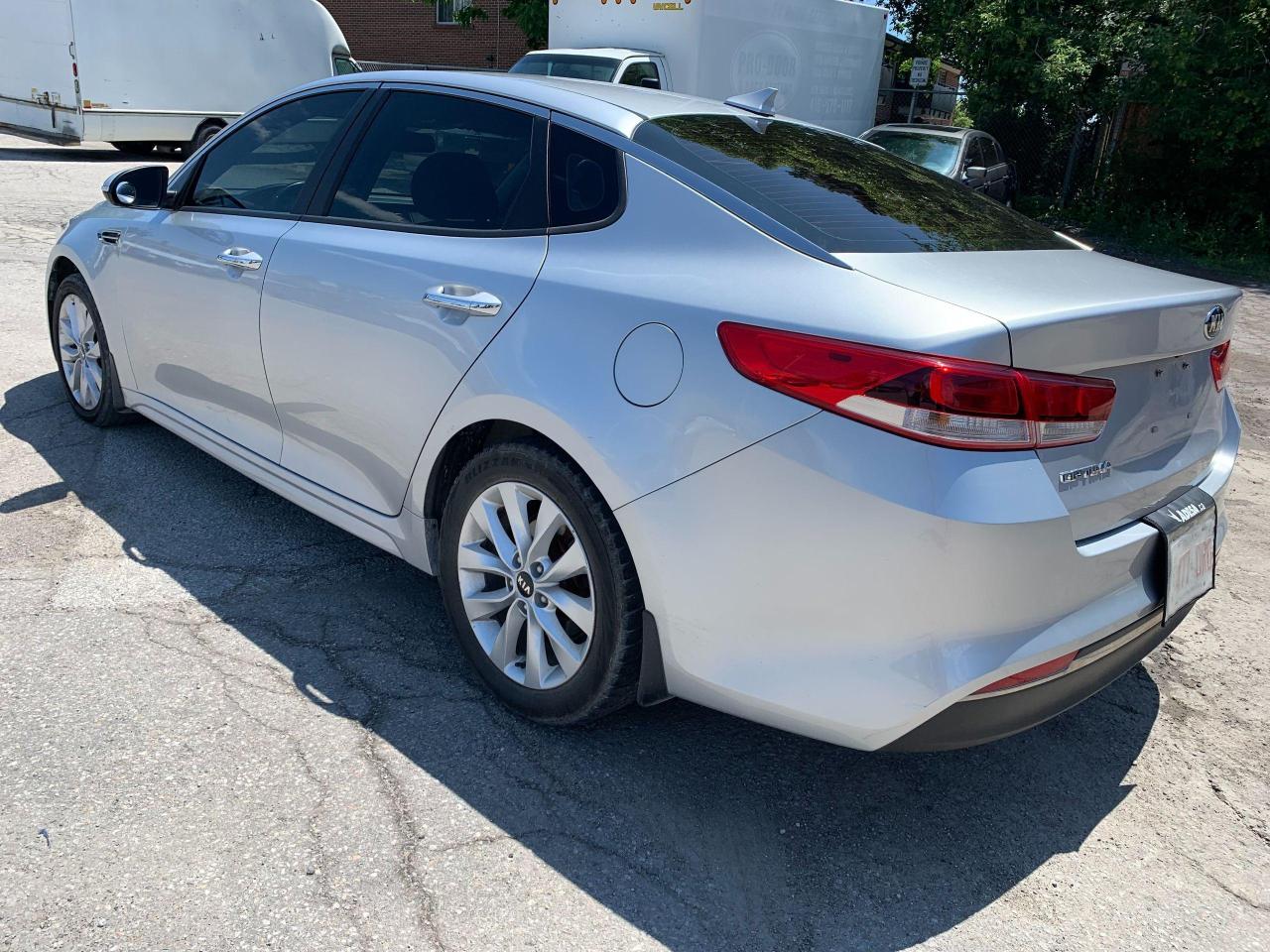 2016 Kia Optima LX - Photo #6