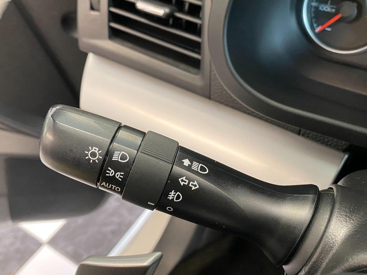 2014 Subaru Legacy 2.5i Premium AWD+Heated Seats+Cruise+CLEAN CARFAX - Photo #31