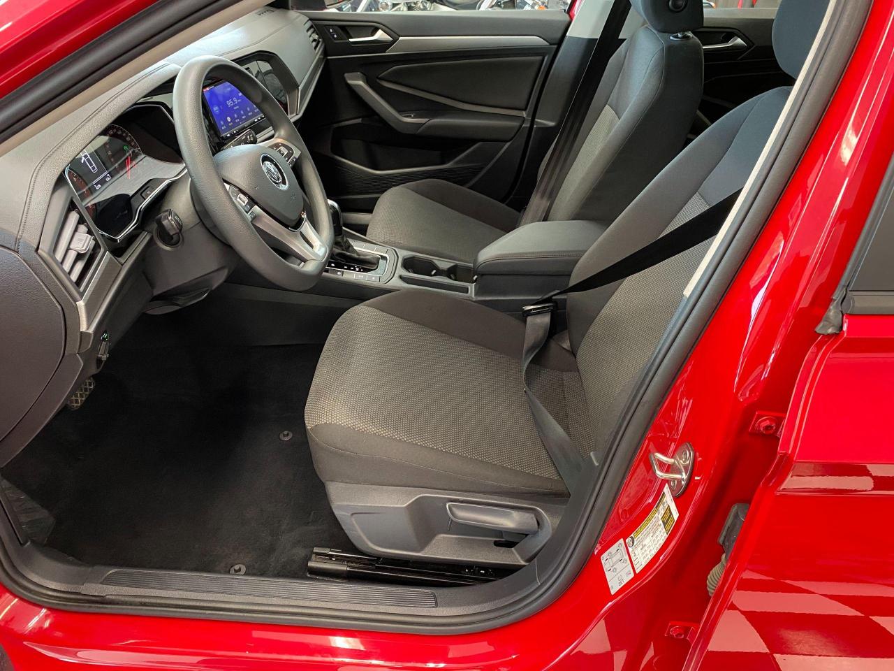 2019 Volkswagen Jetta Comfortline+Camera+Bluetooth+Cruise+CLEAN CARFAX - Photo #17