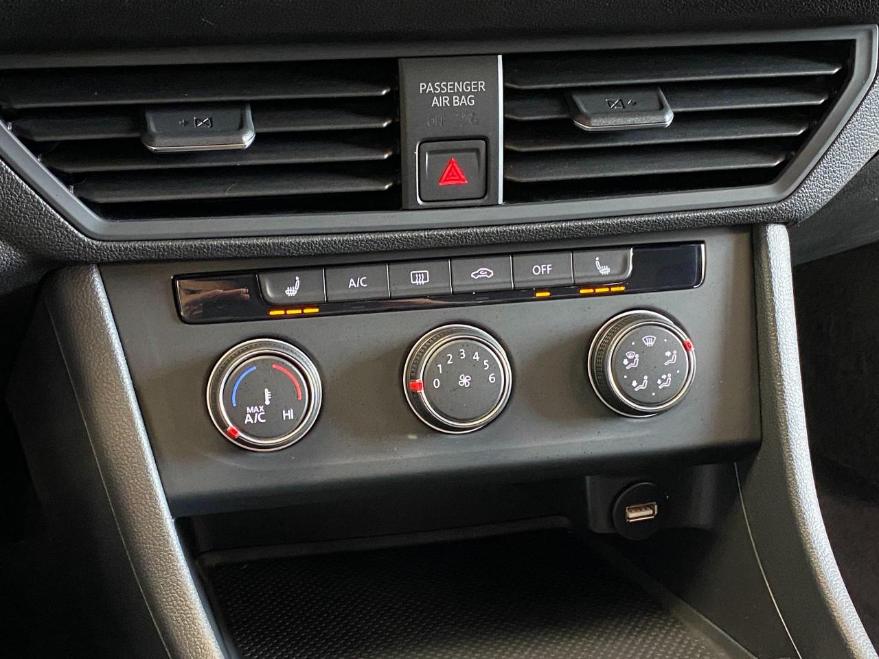 2019 Volkswagen Jetta Comfortline+Camera+Bluetooth+Cruise+CLEAN CARFAX - Photo #33